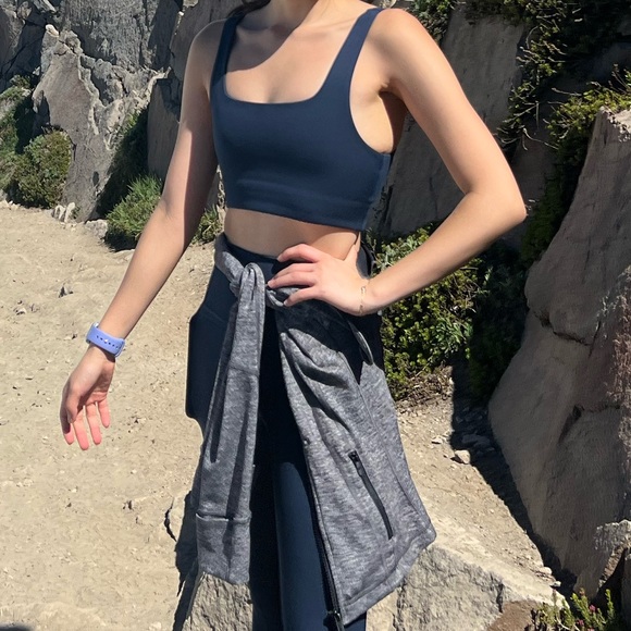 Girlfriend Collective Workout Set - Picture 7 of 7